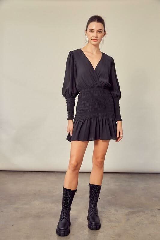 Short Black Dresses with Sleeves