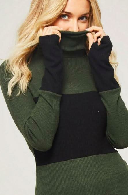 Thumbhole Top