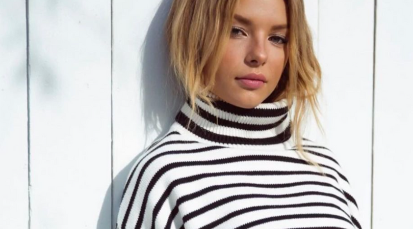 Cropped Turtleneck Sweaters