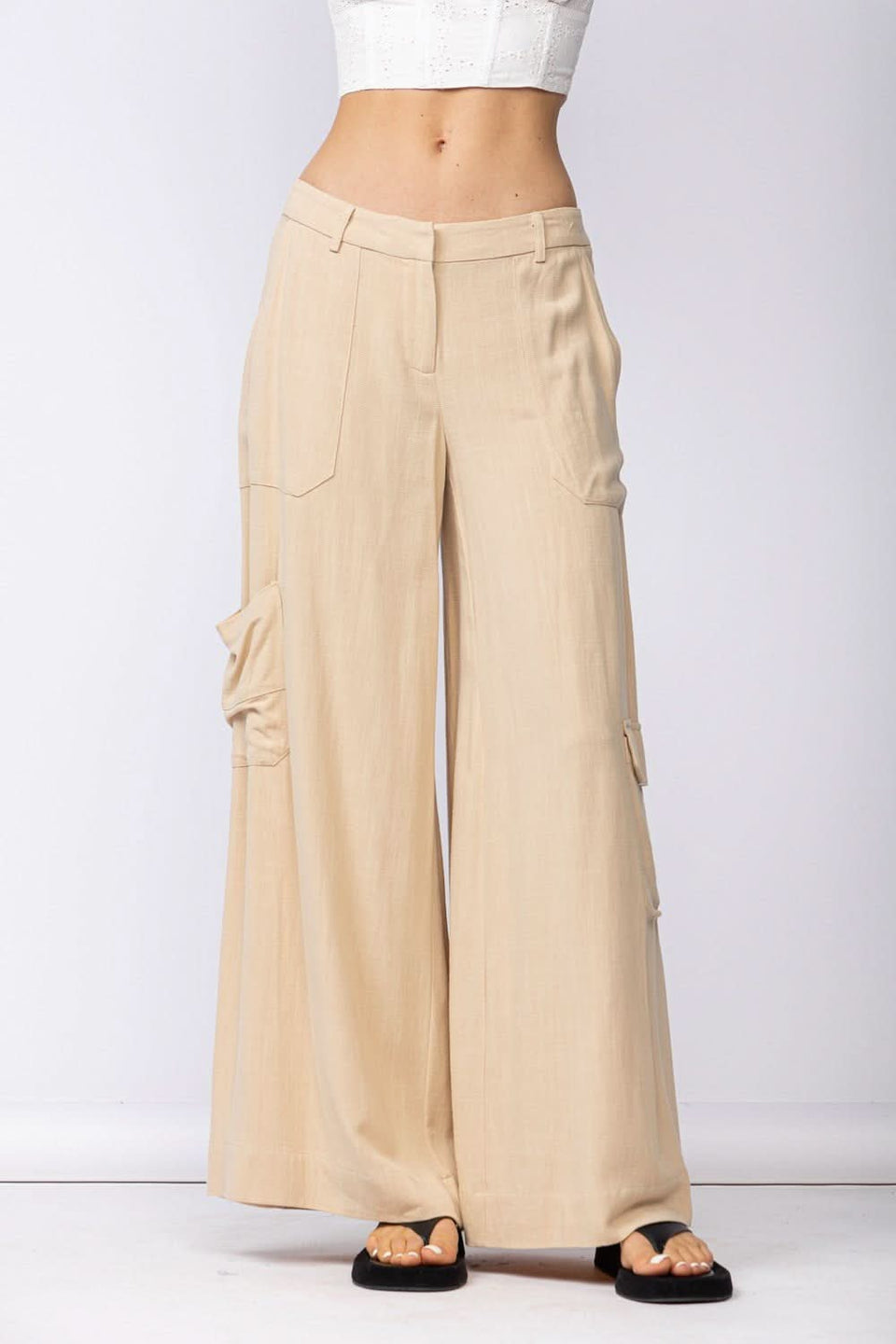 Wide-Leg Linen Cargo Pants