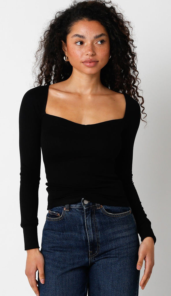 Black Sweetheart-Long Sleeve Top