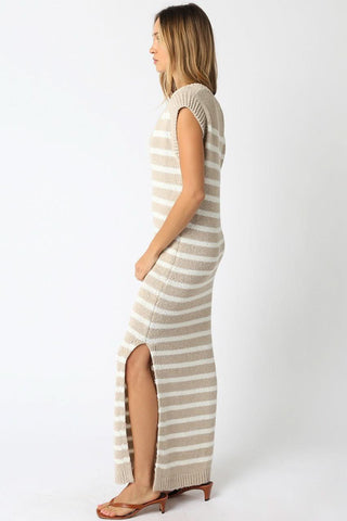 Striped knit casual maxi dress with side slits and ribbed trim