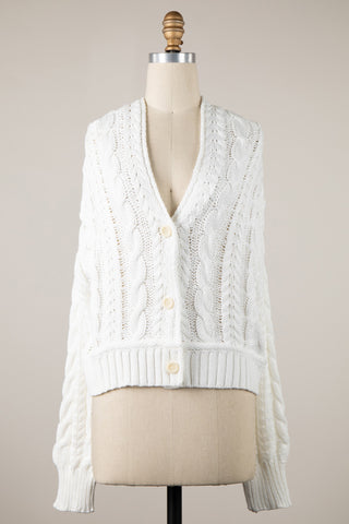 Chilton White Cable Knit Button-Down Cropped Cardigan