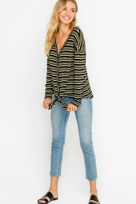 Casual Tops to Wear With Jeans