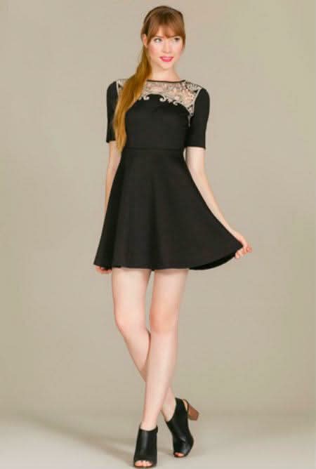 Short Sleeve Skater Dresses