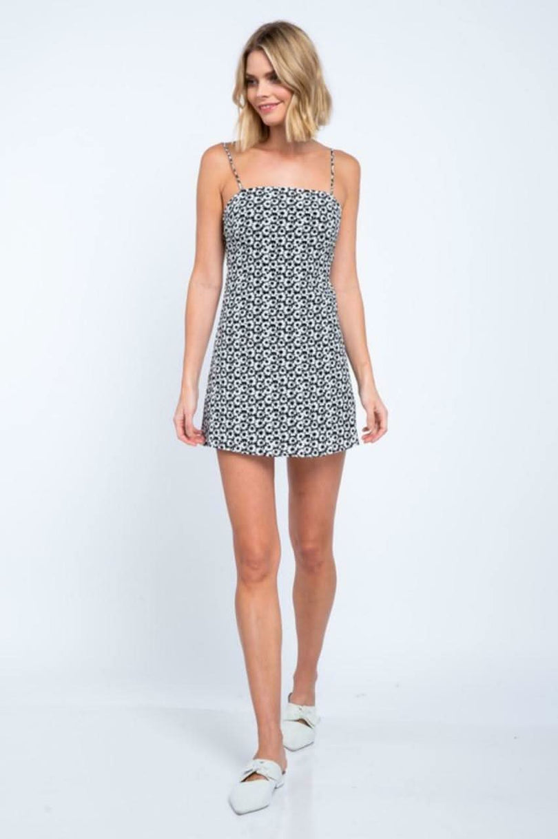 ute Black Floral Mini Dress