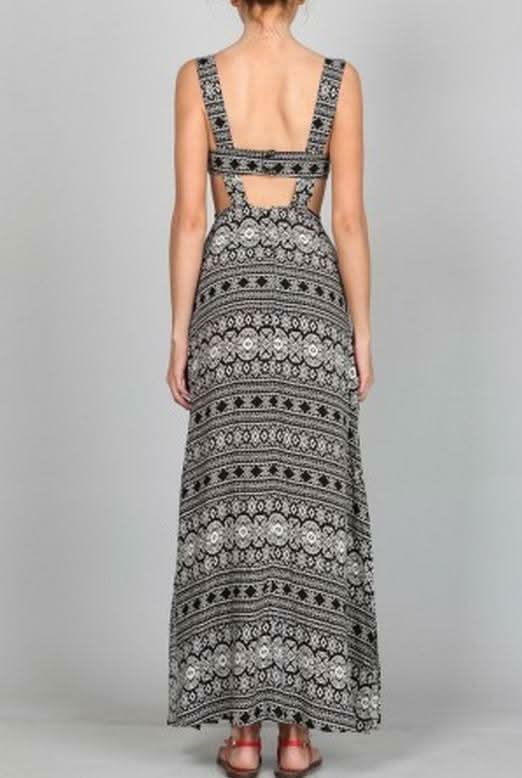En Créme Black Medallion Print Maxi Dress -  BohoPink