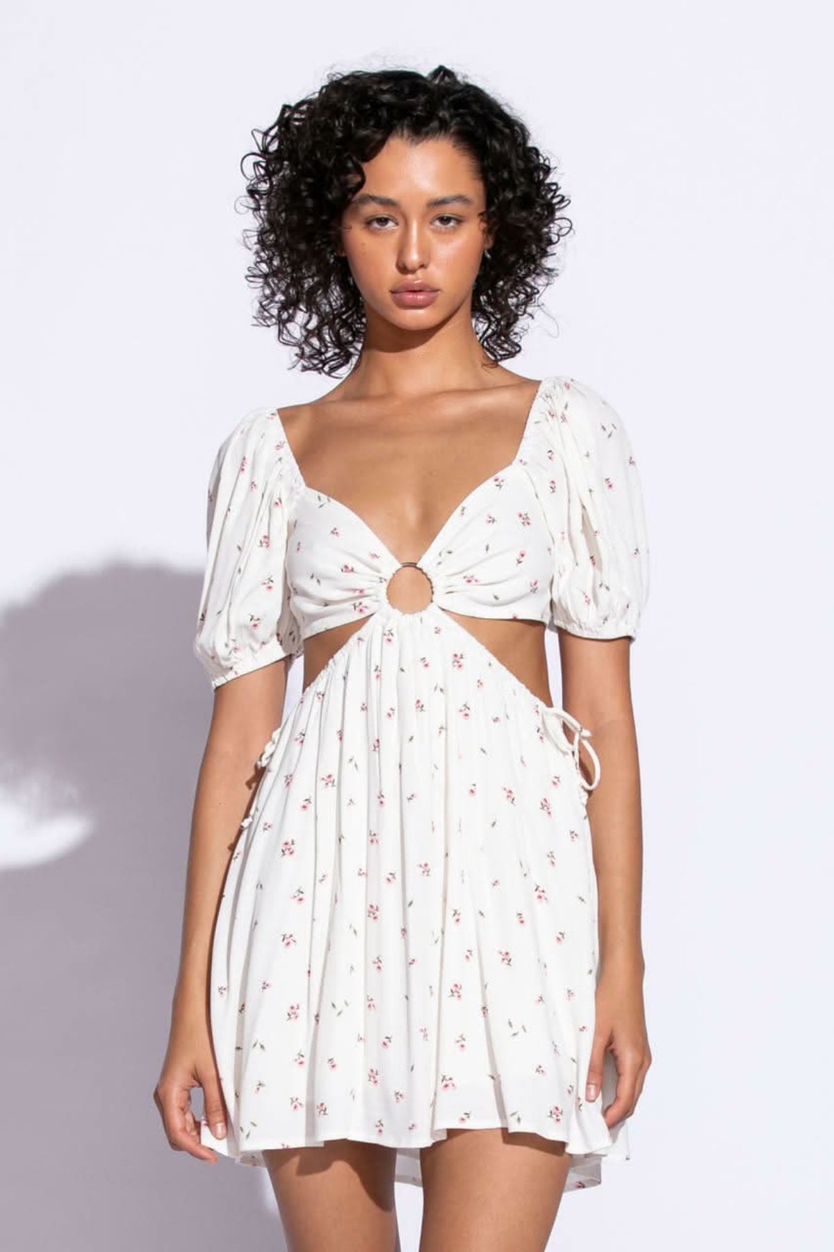 cut out mini dress with puff sleeves Ariarne Puff Sleeve Cut-Out Waist Mini Dress White XXL