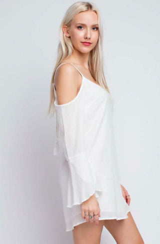 Side Viewl shot of the cold-shoulder cutout and flowy sleeve design.